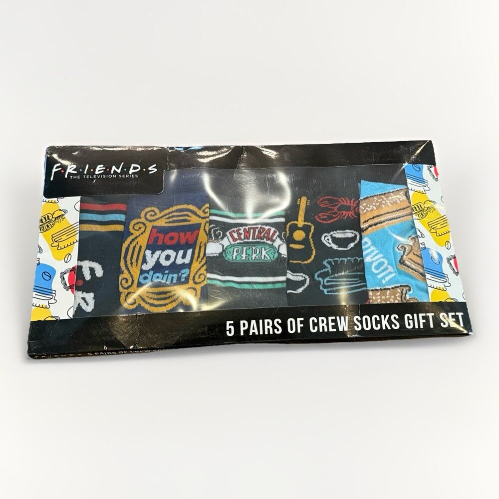 Friends The Television Series Crew Socks 5-Pairs Of Crew Socks Gift Set 6-12 New